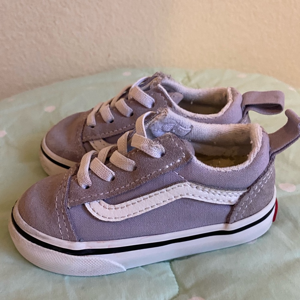 Vans Light Purple Old Skool Velcro Sneakers Toddler size 5